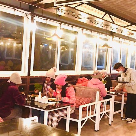 Gauri Shankar Hotel 纳加阔特 外观 照片